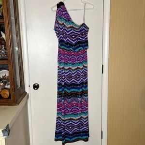 Signature London Style Maxi Dress